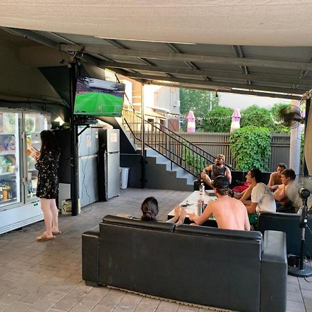 Down Under Hostels Darwin Exterior photo